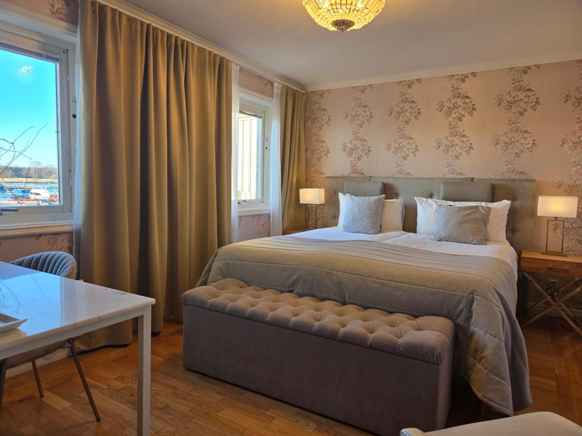 Vaenerport Lakefront Hotell Mariestad Exteriér fotografie